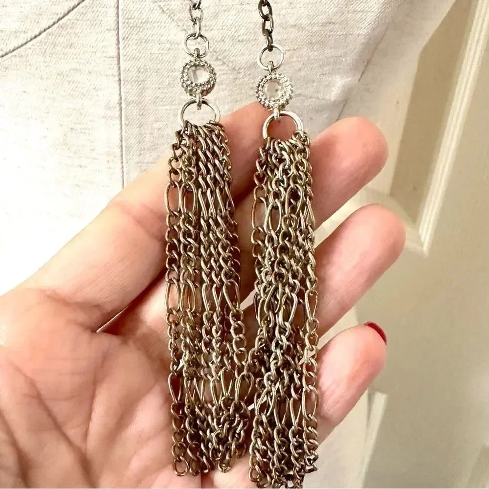 Long tassel necklace